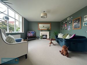 Living Room- click for photo gallery